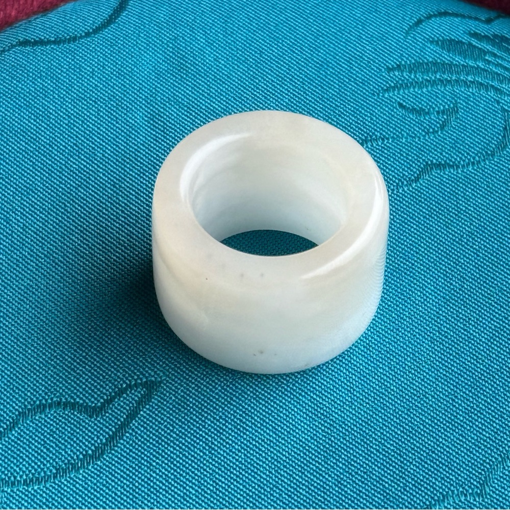 Moonlit Snow - Jade Ring Hetian Size 5